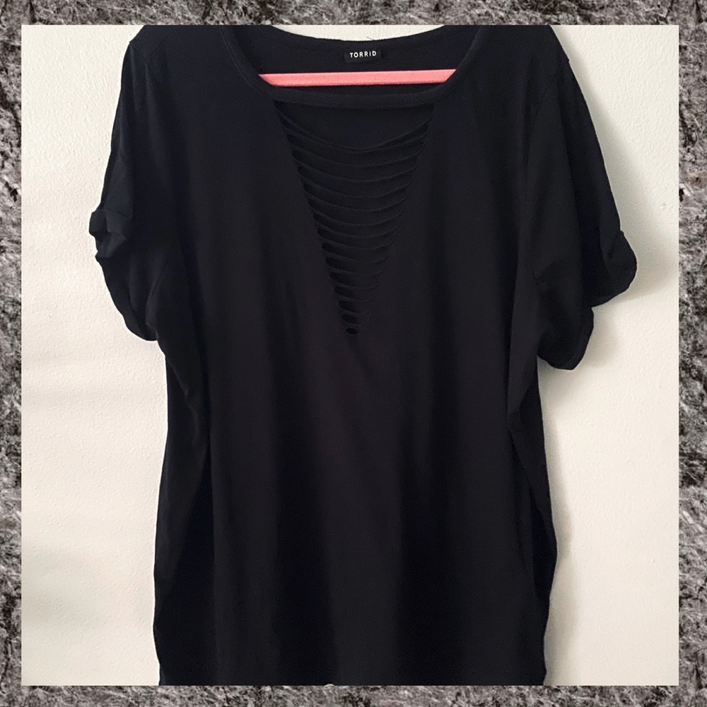 Torrid Slashed v-neck black Tee